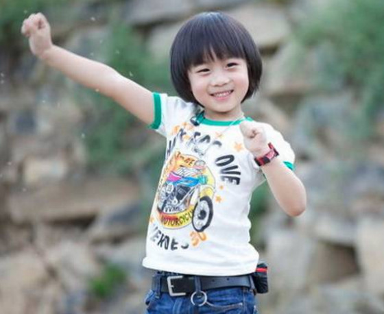 kimi越来越像妈,萌娃们长大变化大