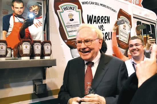 2018年巴菲特午餐落锤,匿名竞拍者出价2118