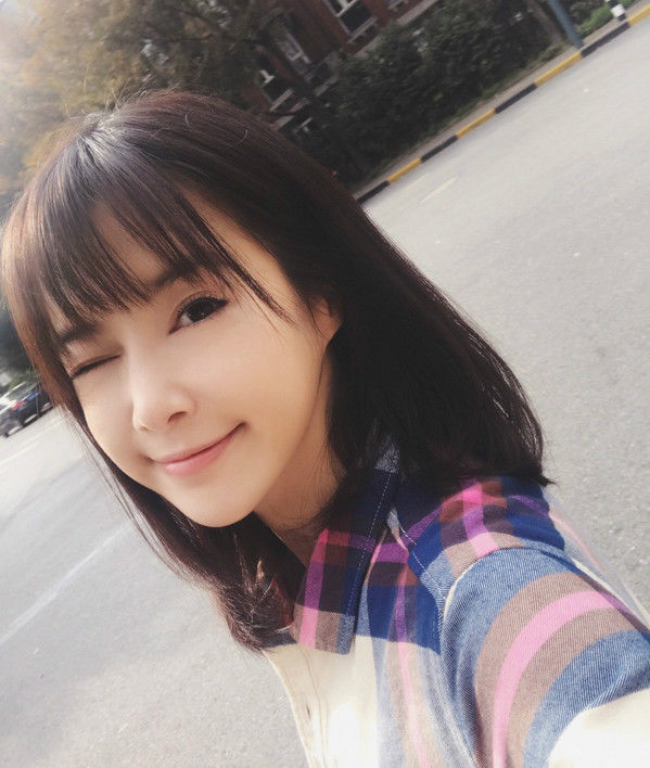 阮经天新女友李佳颖是整容脸?