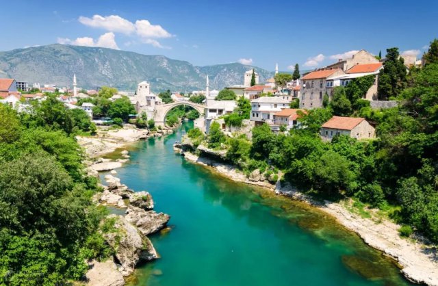 六月境外游推荐:波黑免签!欧洲小众国不仅景美