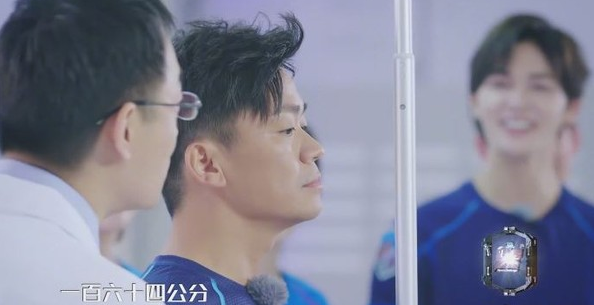 王宝强“谎报身高” 面对测量结果称：怎么可能？张雨绮神补刀
