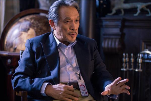 张国柱《心理罪》热映 西装革履帅气不输小鲜肉