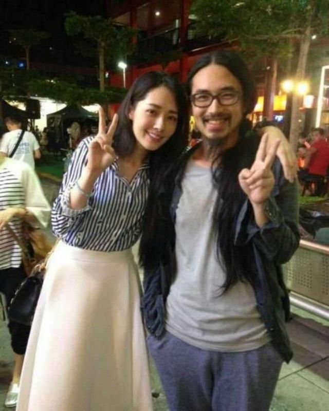 郭碧婷采访视频中惊现猪鼻子!这还是那个国