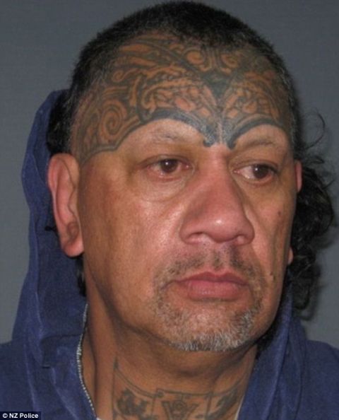 因拖欠毒品钱 19岁少女被60岁毒贩绑架并强奸