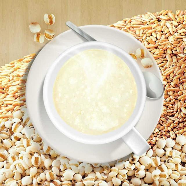 除了邓丽君的歌曲,她背后香消玉殒的原因更值