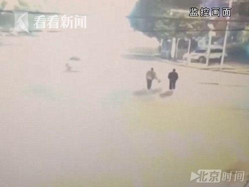 女子深夜酒驾撞死人逃逸 被逮后称“上夜班犯困” 女子深夜酒驾撞死人逃逸 被逮后称“上夜班犯困”