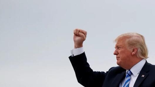 美媒谈2020大选竞争:特朗普与民主党“战事不断” 美媒谈2020大选竞争:特朗普与民主党“战事不断”