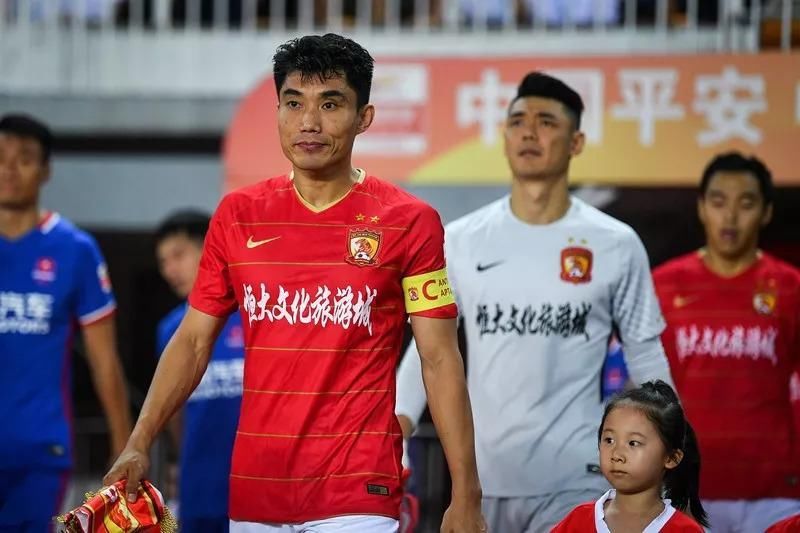 广州恒大公布首发名单,恒大球迷非常想念此人