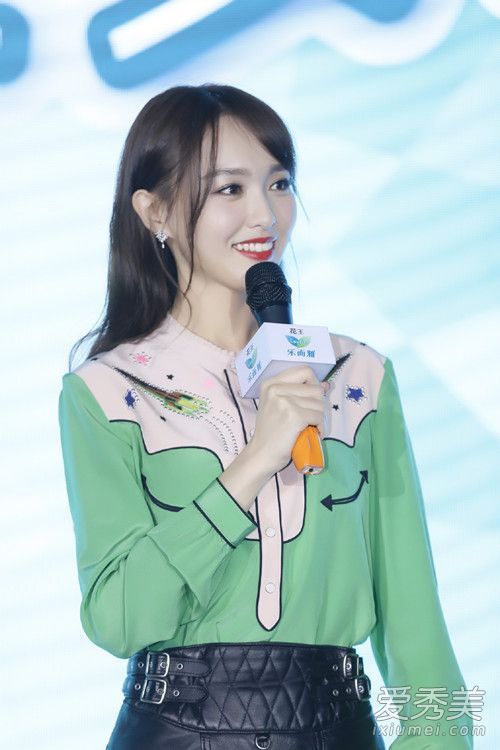 范冰冰唐嫣早早穿上绿色 妥妥的春天美,看不够