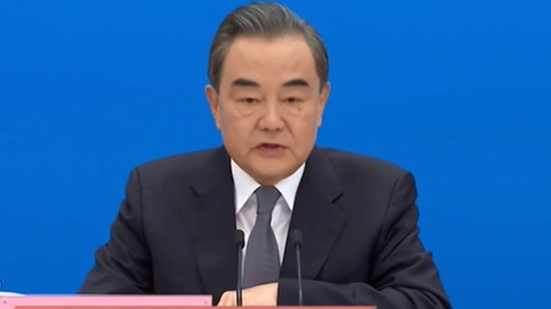 王毅：抹黑中国的政治病毒正在美国扩散