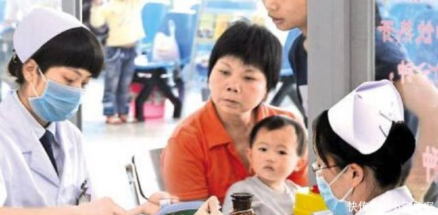 2018年公务员和教师都要涨工资,这里告诉你医