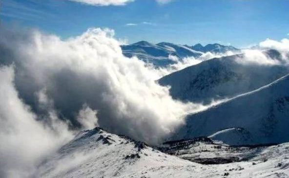 世界上最危险的厕所!网友:简直是冒死拉屎