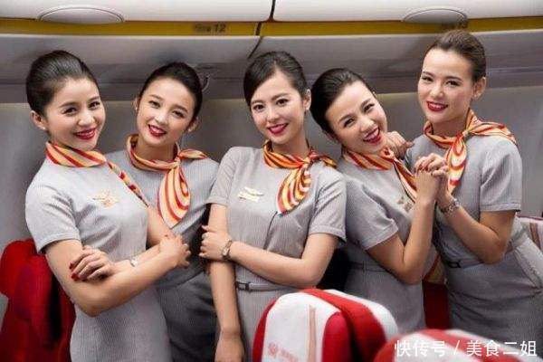 为什么飞机上,空姐都要穿丝袜?理由说了你也不
