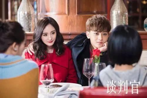 杨幂用最贵的化妆品熬最晚的夜,有用么?