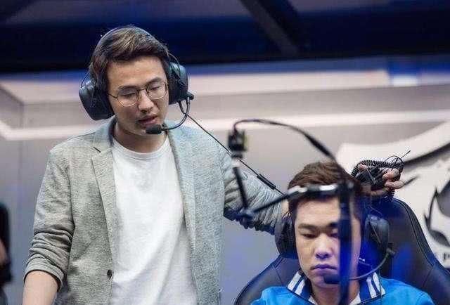 王者荣耀寒夜遭网友深扒,约粉丝睡人设塌崩,带