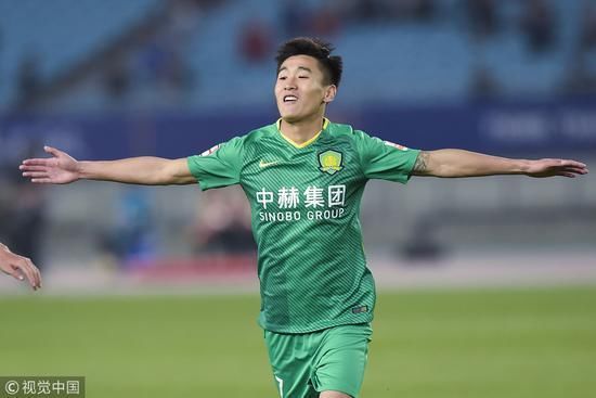 国足U23球员被曝年薪超2000万 日本现役本土