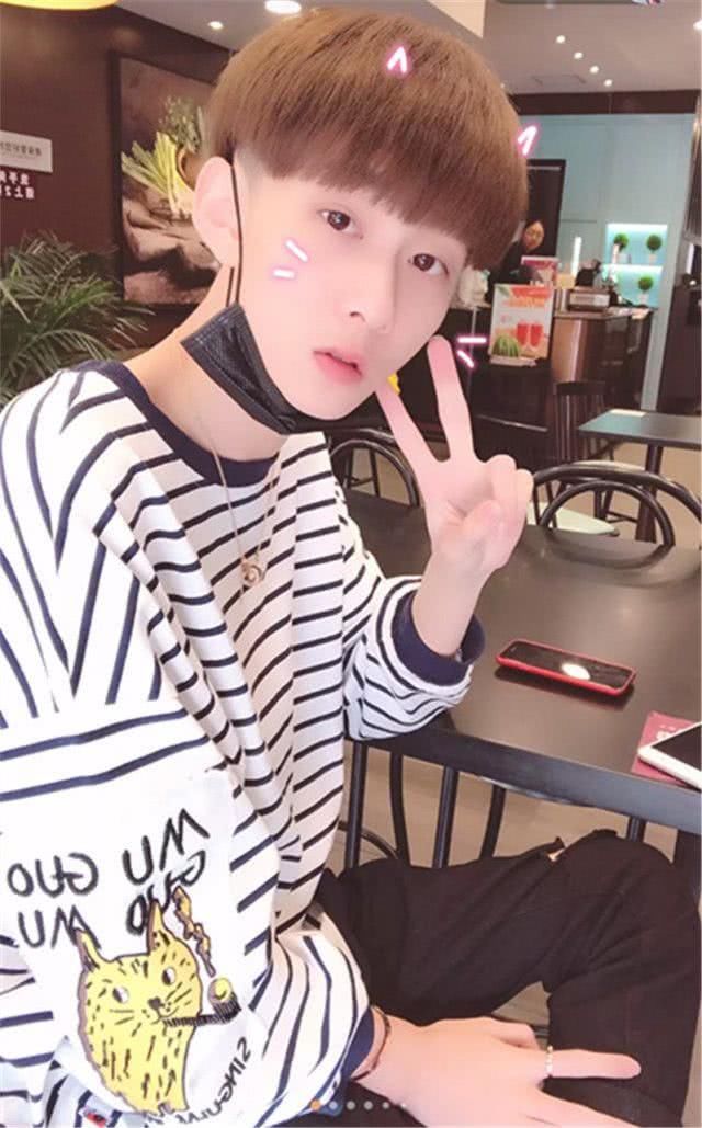 王乐乐方丈将和好?方丈曾牵过杨清柠的手,还说