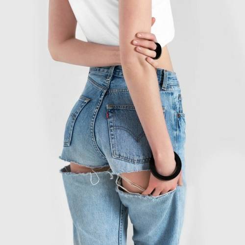 女生下半身开的这个"洞",简直让人把持不住!