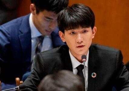 王俊凯和千玺说英语被赞,王源的这个MV显示了