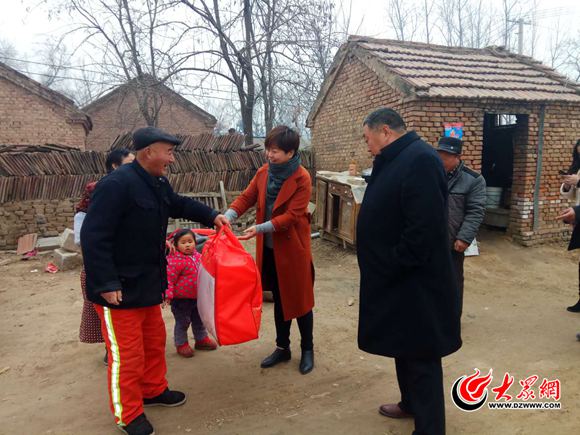 单县海吉亚医院一对一精准扶贫送温暖入户