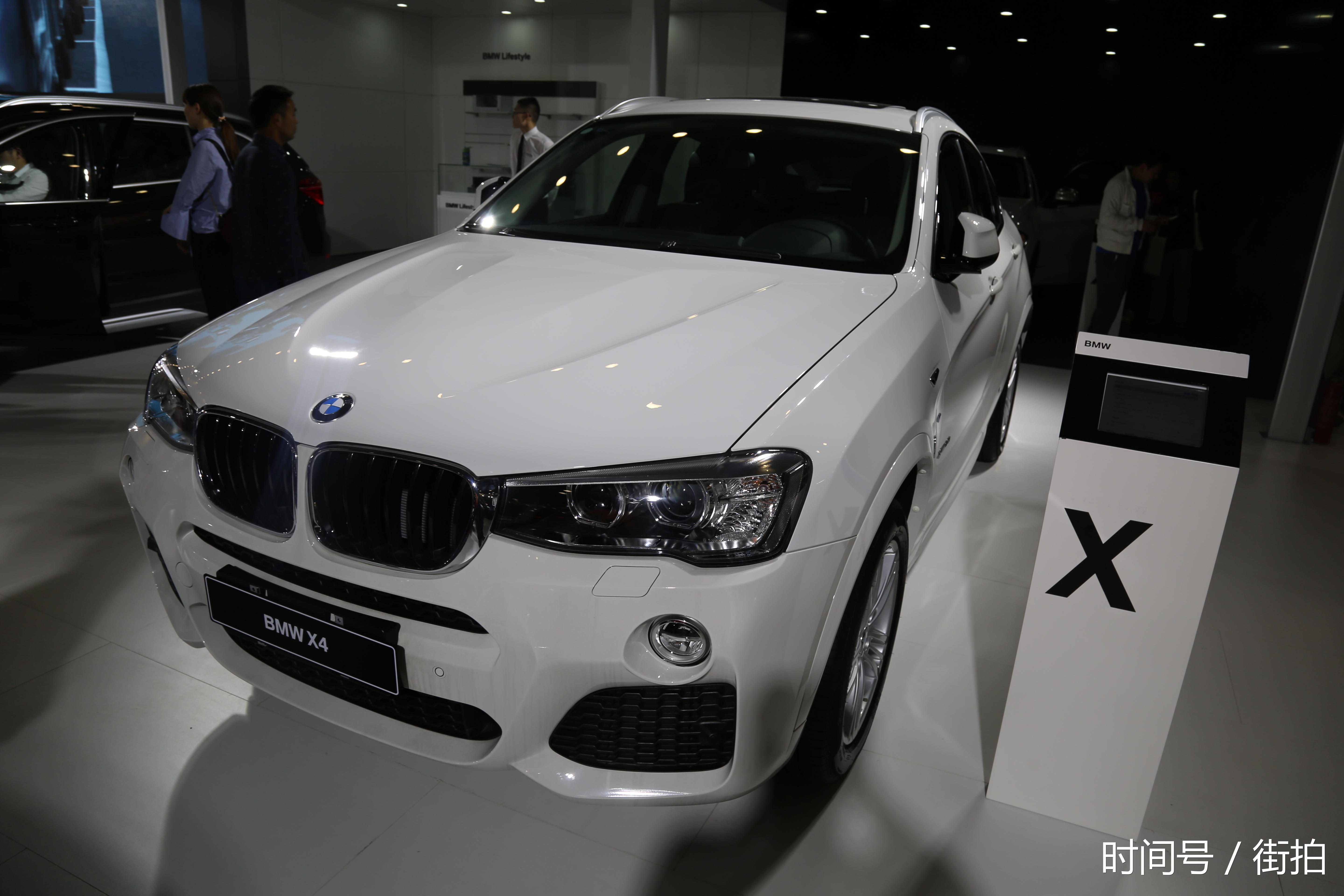 宝马 BMW X4,60万级别双门轿跑车,车展实拍!