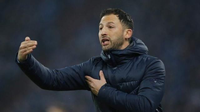 下一个穆里尼奥?33岁少帅精通5国语言,没踢过