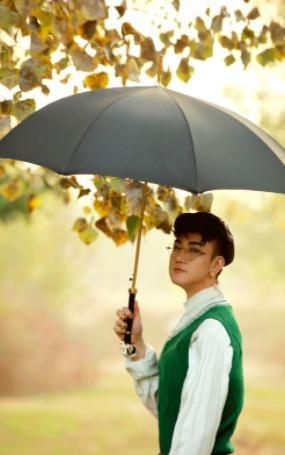 新生代偶像齐羽嘉出席电影启动会,透露新单曲