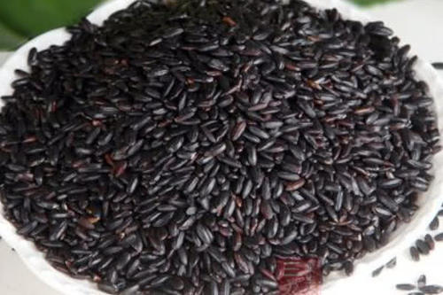 这3种人吃黑米效果强大,除了美容竟有这种功效