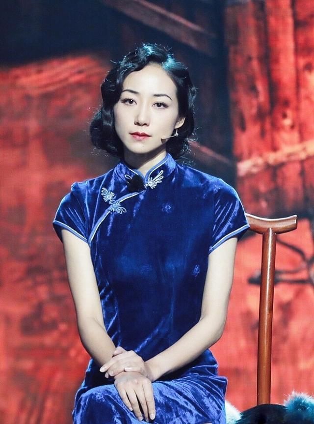 女星穿旗袍,杨幂热巴杨颖土成渣,戚薇美成仙!却