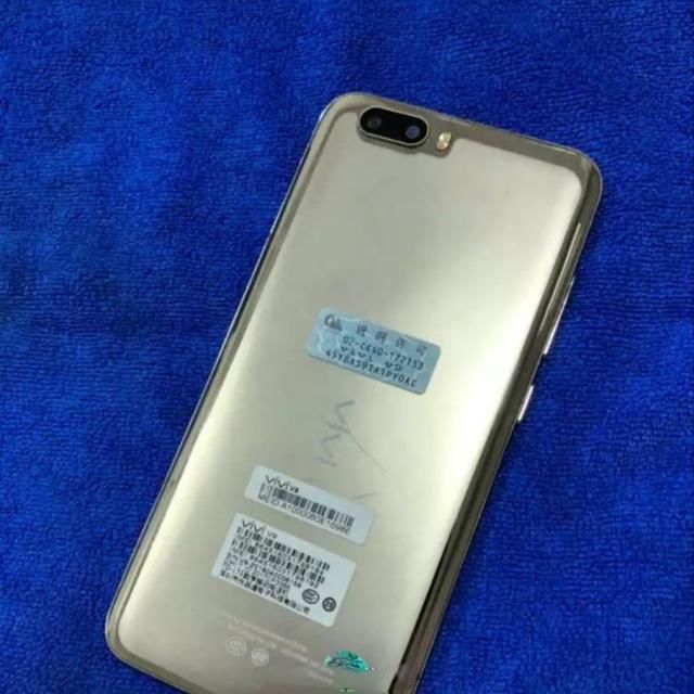 敢在拼多多上买手机?我敬你是条汉子!