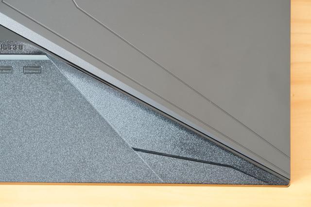 AORUS首发超强电竞显示器,网友:黑科技加持如