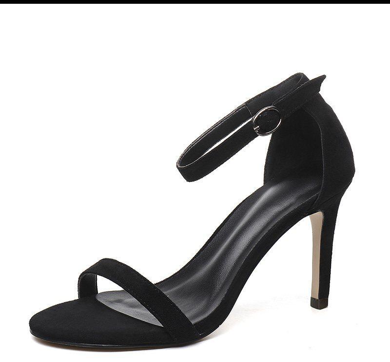 美足配美鞋,一字带高跟凉鞋,穿上不但能增高还