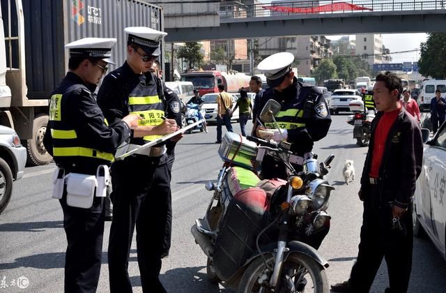 2018年新规提示:骑这种电动车上路必须有驾照