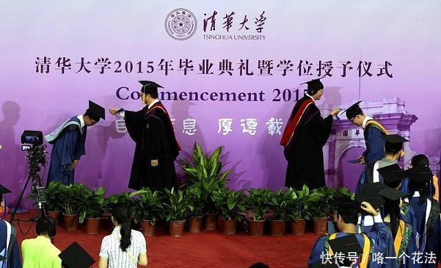 程序员嘲讽清华北大教授工资低,网友贫穷限制