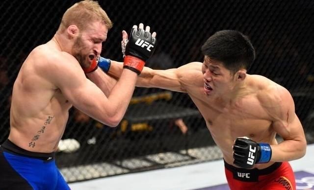 李景亮KO一龙?吸血魔中国第一,再打UFC主赛