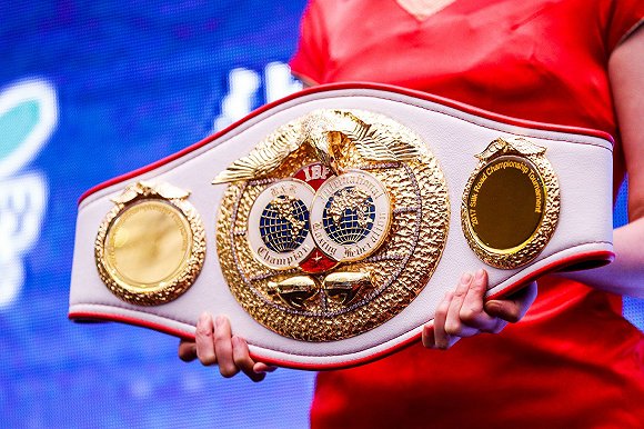 ibf b&r金腰带(图片来源:ibf b&r)