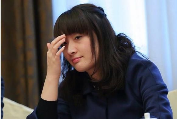 中国最努力的富家小姐:37岁坐拥200亿身家,沉迷工作至今单身
