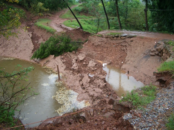 的主要自然灾害之一,常常给工农业生产以及人民生命财产造成巨大损失