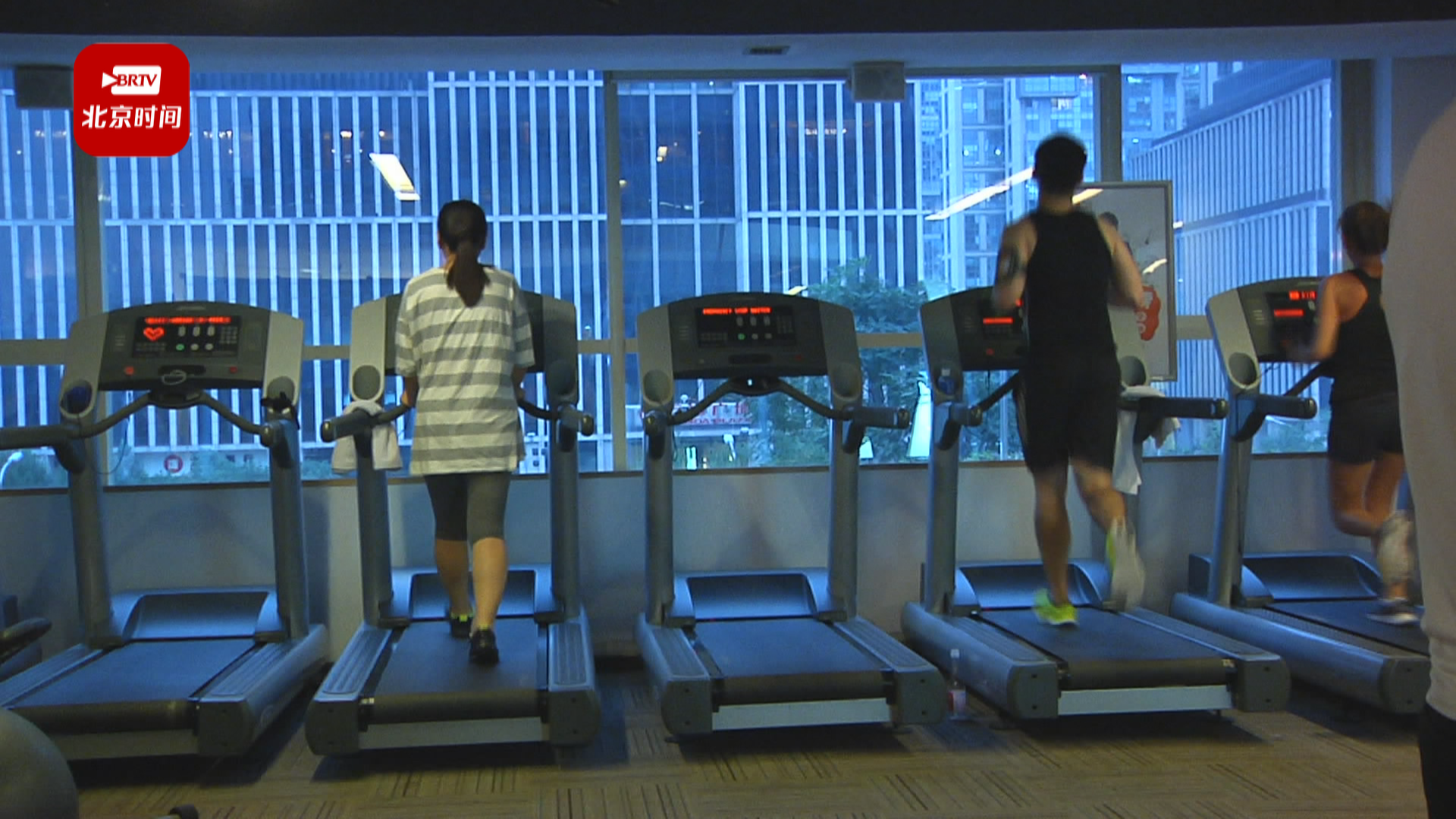 越老越苗条?可能是骨质疏松信号! 越老越苗条?可能是骨质疏松信号!