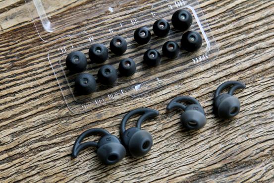 索尼WI-1000X VS Bose QC30:谁将称霸2000元