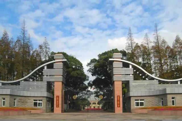 中国十大超级中学!进入这些高中,一只脚就迈进