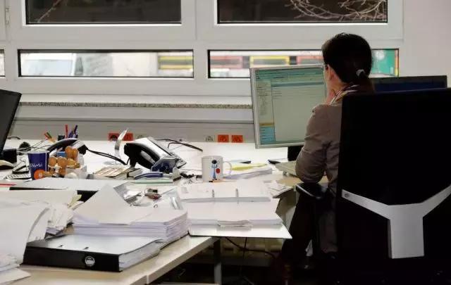 国家级媒体痛批借调:借调人员除了加班什么都