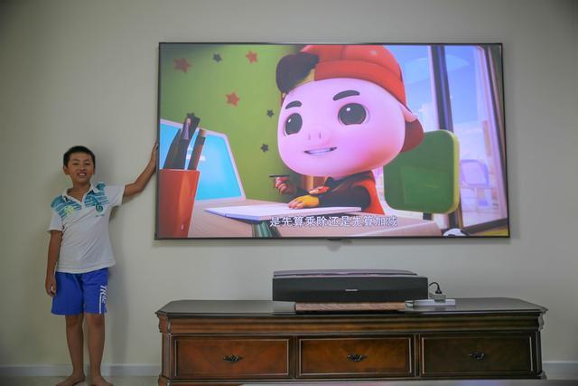 重新定义激光无屏,百寸影院级极米A1Pro实力