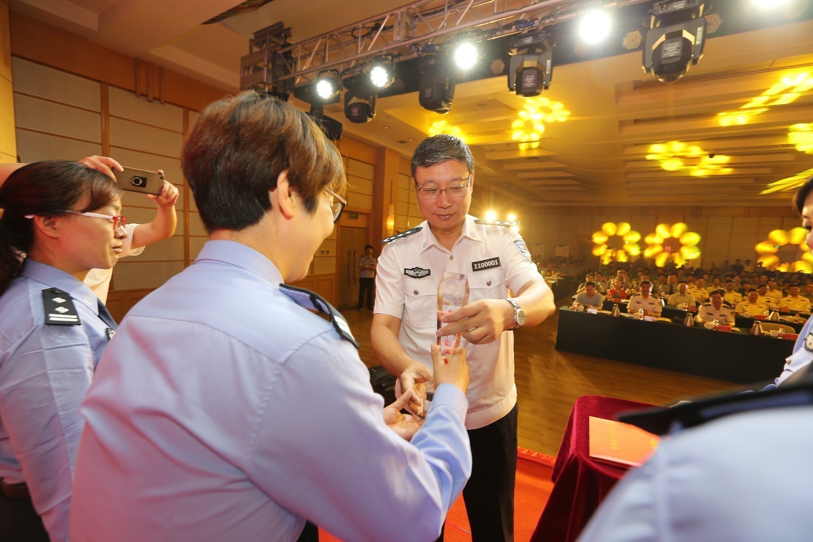 开推进戒毒工作创新发展主题大会 表彰优秀矫