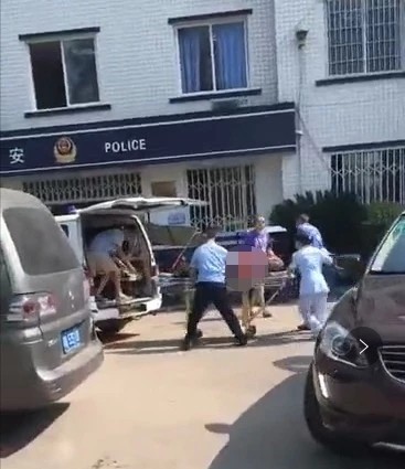 最新消息:仁寿男子因家庭矛盾冲进派出所砍人