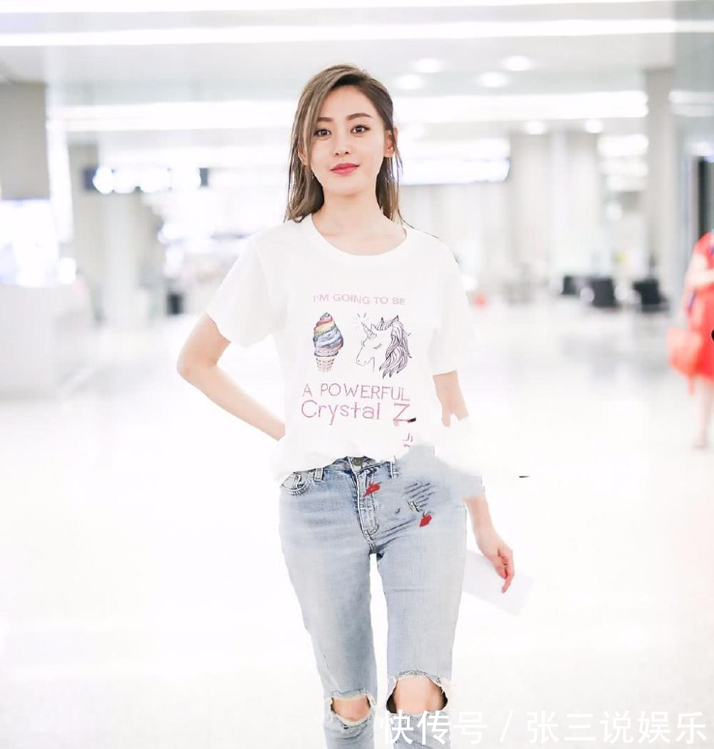 张天爱厉害了! 牛仔裤里面还缝了条短裤好奇