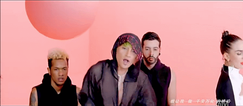 陈志朋这是欠了很多钱吗?全方位辣眼睛,估计小虎队再也不合体了