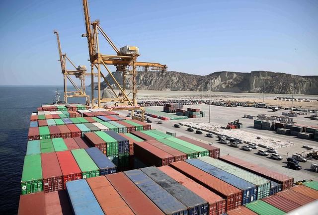 我国全面接管瓜达尔港,石油直接运回新疆,彻底