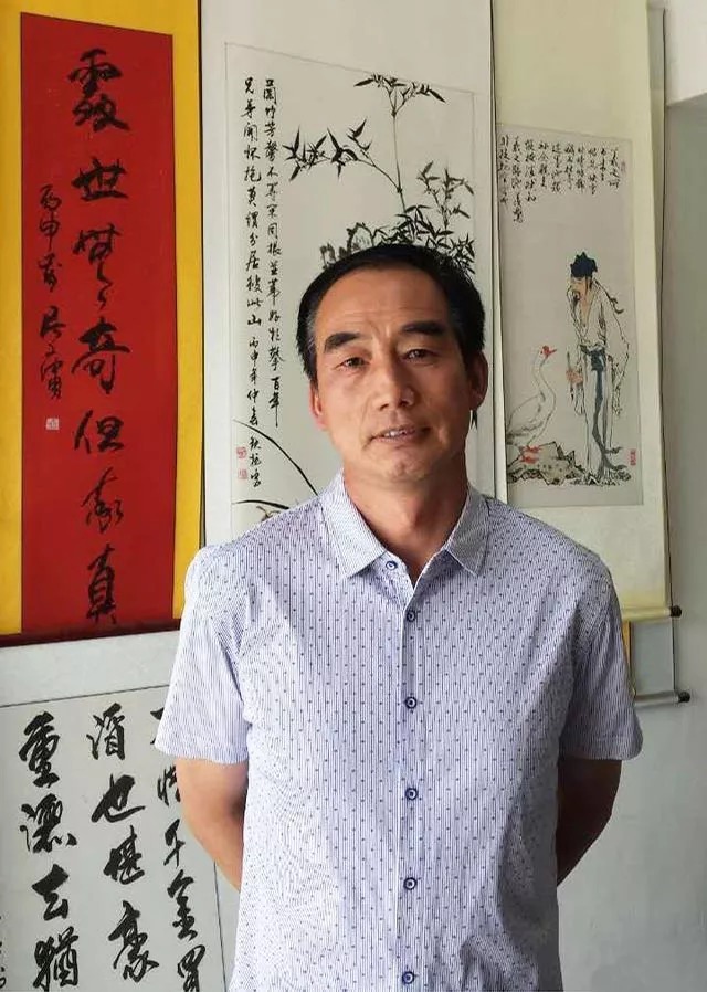 落笔洒墨存风骨——"百卉王"田铁柱画作