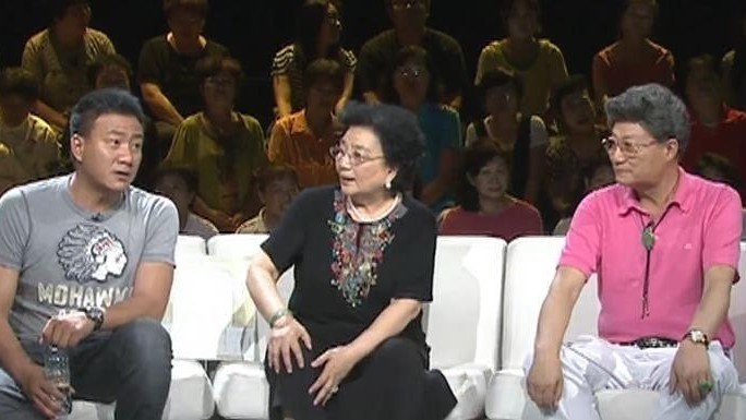 胡军家吃饭规矩多 饭桌上战争不断